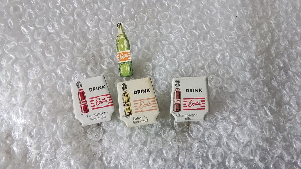 4 verschillende speldjes exota limonade, Ophalen of Verzenden, Zo goed als nieuw, Overige onderwerpen