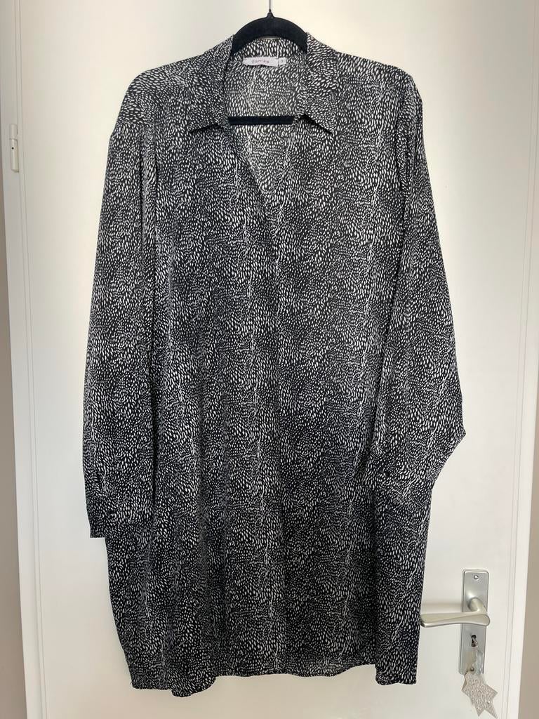 Paprika zwart witte lange blouse maat 48, Kleding | Dames, Grote Maten, Ophalen of Verzenden, Zo goed als nieuw, Zwart, Blouse of Tuniek