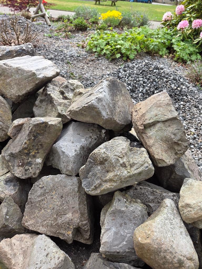 Gratis afhalen keien en grijs/zwart gemeleerd grind, Tuin en Terras, Grind, Keien en Split, Ophalen, Gebruikt, Antraciet, Split