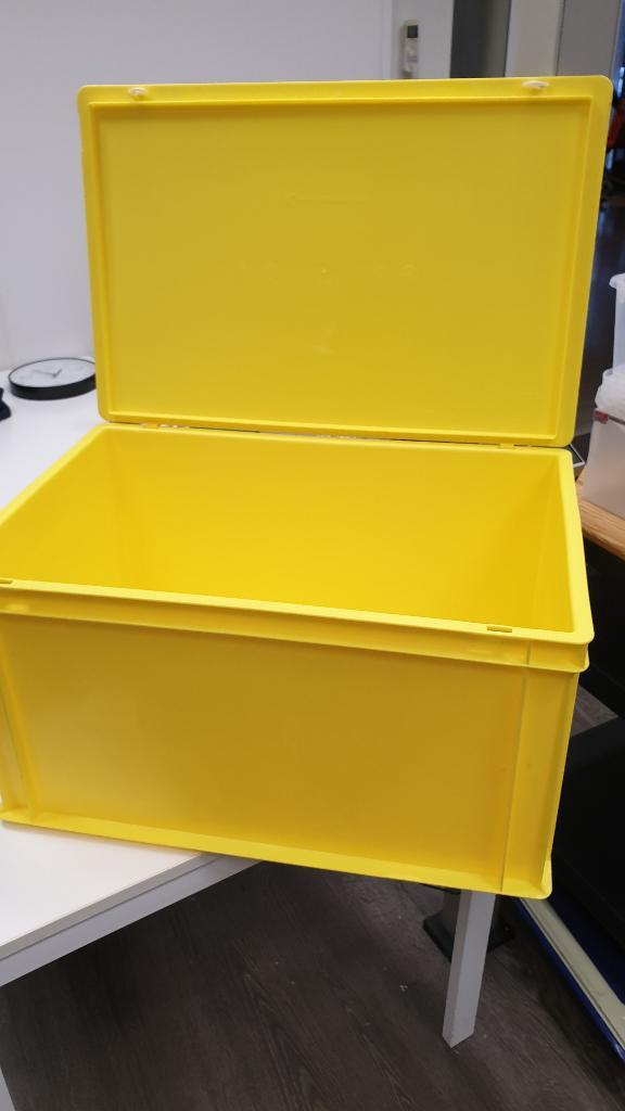 stapelboxen dekselbak  stapelbak te koop, Doe-het-zelf en Verbouw, Kratten en Dozen, Zo goed als nieuw, Bak of Kist, 50 tot 75 cm