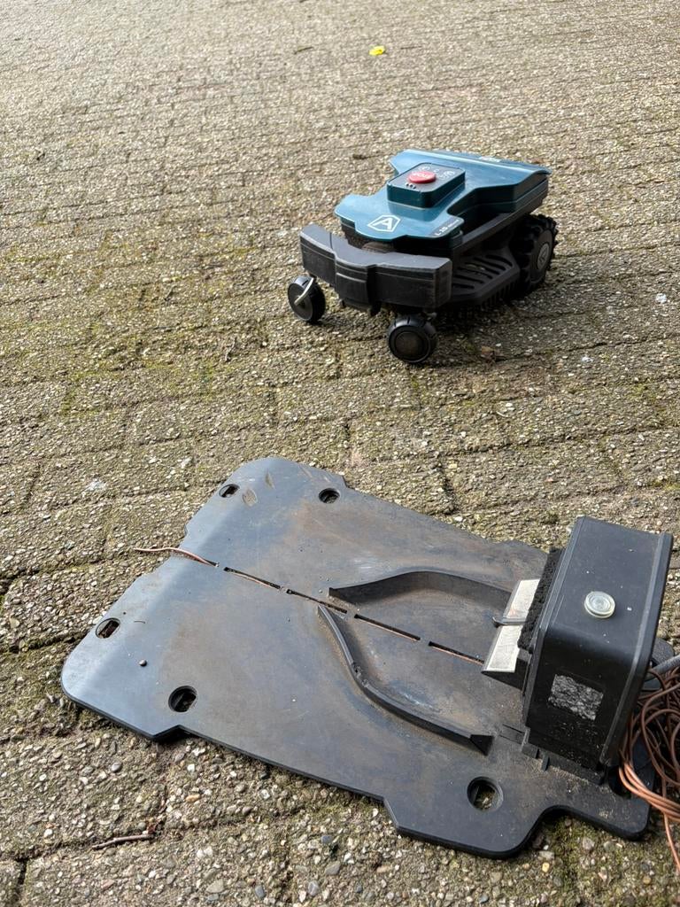 Maairobot Ambrogio, Ophalen of Verzenden, Gebruikt