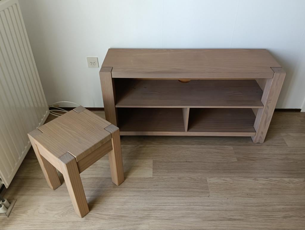 TV meubel met bijpassend bijzettafeltje, Huis en Inrichting, Kasten | Televisiemeubels, Ophalen, Gebruikt, 100 tot 150 cm, Modern, Scandinavisch
