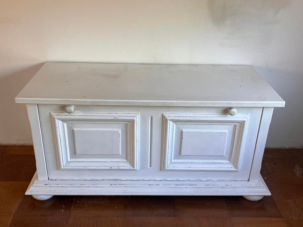 Gratis op te halen: Antieke houten kast, Huis en Inrichting, Kasten | Dressoirs, Ophalen, Gebruikt, 100 tot 150 cm, Met lade(s)