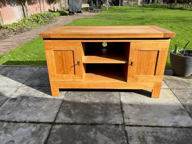 Massief eiken TV kastje, Ophalen, Gebruikt, 100 tot 150 cm, Eikenhout