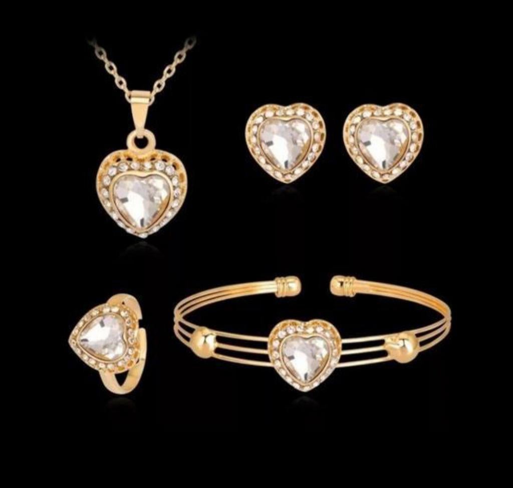 Gouden Hart Sieradenset: Ketting, Oorbellen, Ring, Ar, Overige materialen, Met strass, Nieuw, Ophalen of Verzenden