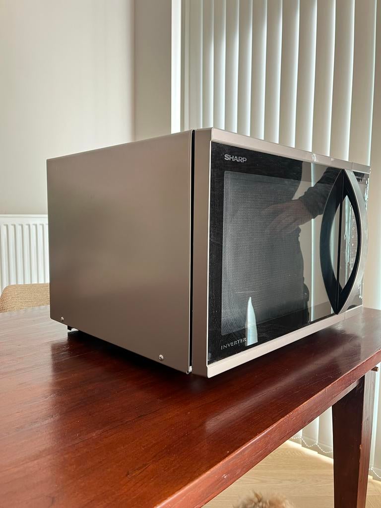 Sharp Combi Oven - Magnetron, Grill & Hete Lucht, Witgoed en Apparatuur, Magnetrons, Ophalen, Combimagnetron, Gebruikt, 60 cm of meer