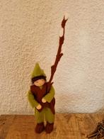 Voor de seizoenstafel, bomenkindje wilg met katjes , wolvilt, Ophalen of Verzenden, Figuurtje(s), Wolvilt