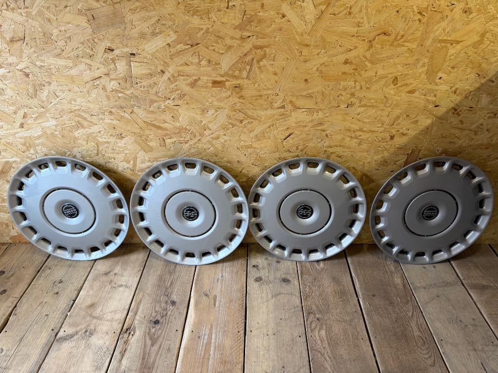 Wieldoppen Volvo | 4 stuks | 16 inch |  Origineel Volvo, Ophalen, Gebruikt