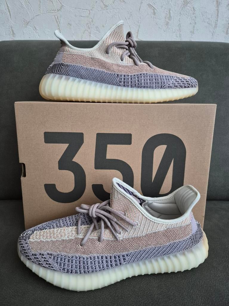 Adidas Yeezy 350 V2 / 47 1/3, Kleding | Heren, Schoenen, Bruin, Nieuw, Ophalen of Verzenden, Sneakers of Gympen