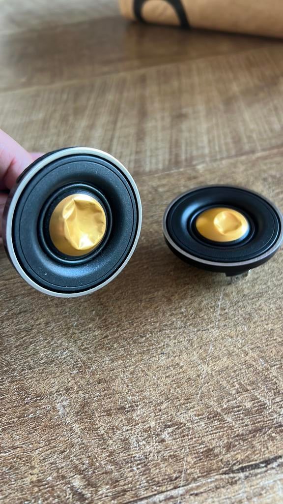 Gezocht 2 tweeters monitor audio radius serie, Ophalen, Zo goed als nieuw