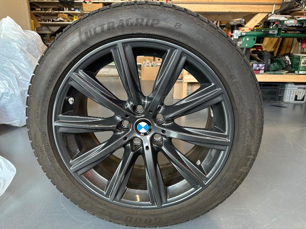 BMW 5 serie G30 31 winterbanden set 684 18 inch, Ophalen