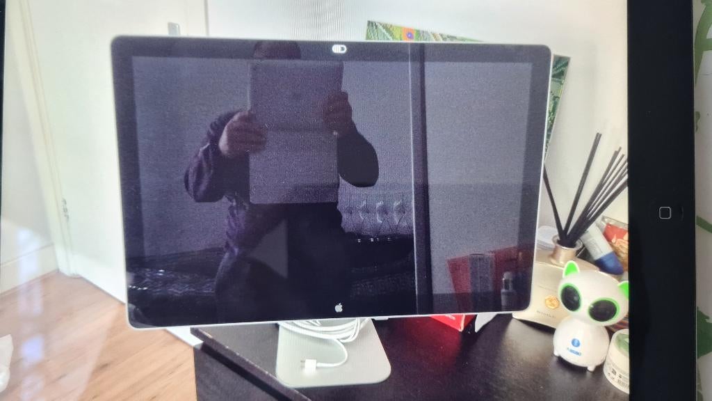 Apple led cinema display 24, Computers en Software, Monitoren, Ophalen, 60 Hz of minder, LED