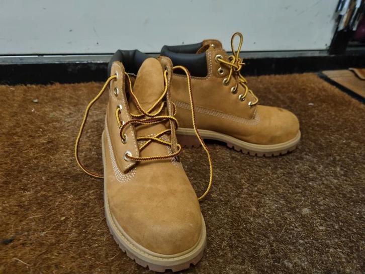 Timberland schoenen maat 32 - slechts 2 keer gedragen, Kinderen en Baby's, Kinderkleding | Schoenen en Sokken, Ophalen of Verzenden
