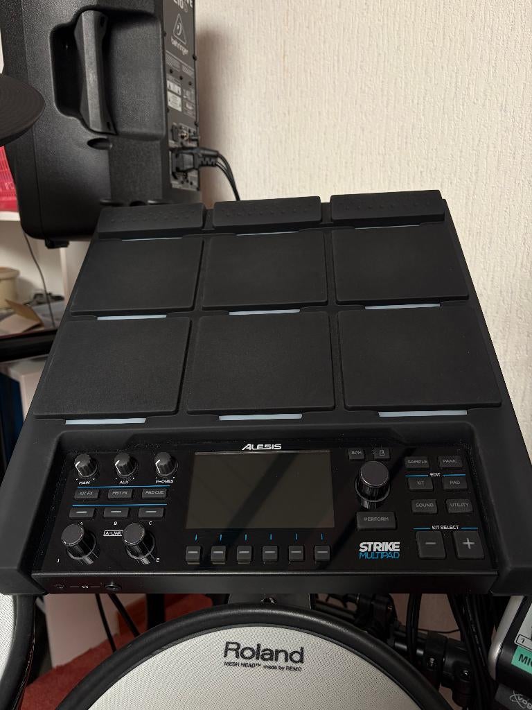 Alesis strike multipad, Muziek en Instrumenten, Drumcomputers, Zo goed als nieuw, Overige merken, Ophalen