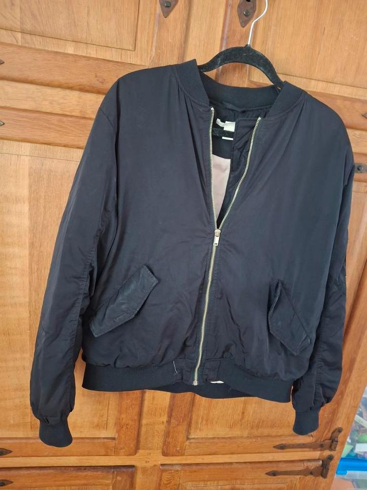 H&M Zomerjas Dames Maat 42 - Zwart Bomberjack, Kleding | Dames, Jassen | Zomer, Gedragen, Maat 42/44 (L), Zwart, Ophalen of Verzenden