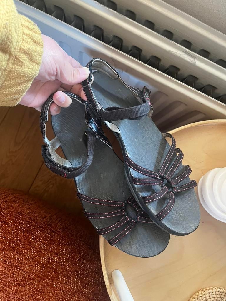 Teva sandalen maat 38-39, Kleding | Dames, Schoenen, Ophalen of Verzenden, Gedragen, Zwart, Sandalen of Muiltjes