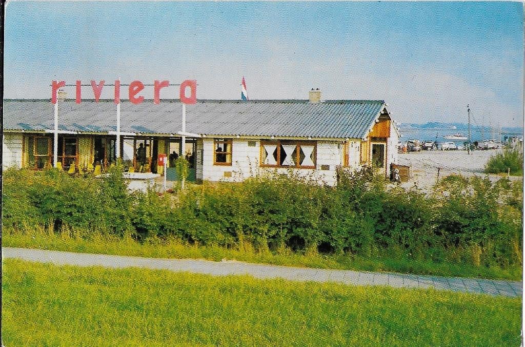 Q162 gelopen ansichtkaart riviera camping veluwemeer, Ophalen of Verzenden, 1980 tot heden, Gelopen