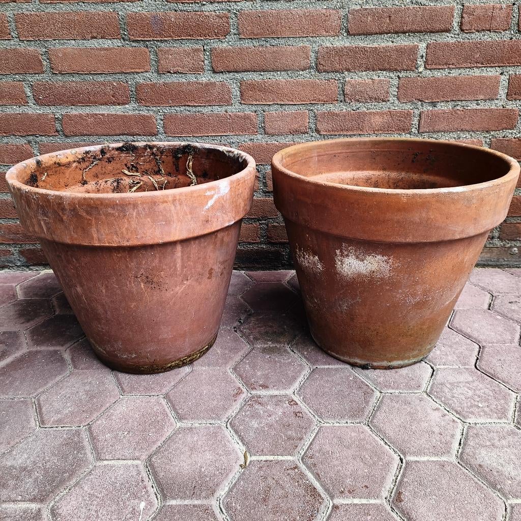 2 grote verweerde terracotta bloempotten. D36cm!, Tuin en Terras, Bloempotten, Ophalen, Rond, Minder dan 40 cm