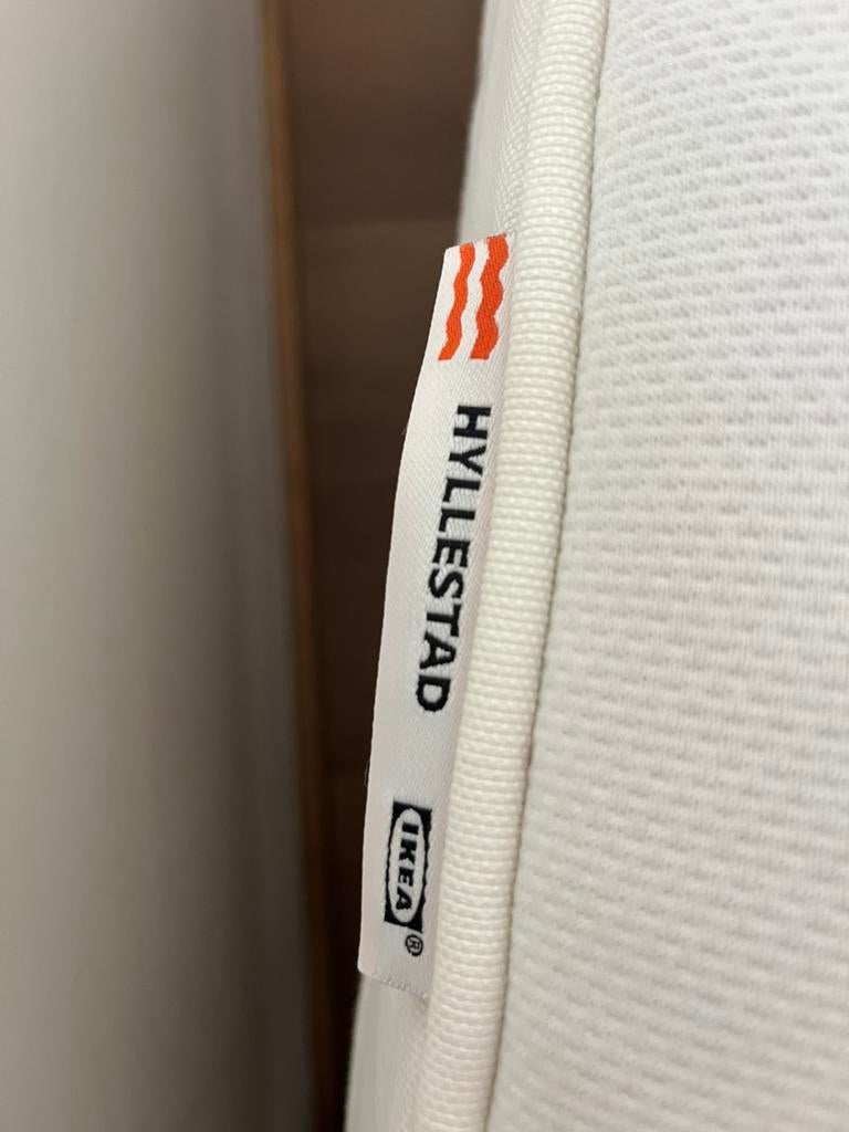 Ikea bed&matras 140x200, Ophalen, Beige, 140 cm, Zo goed als nieuw