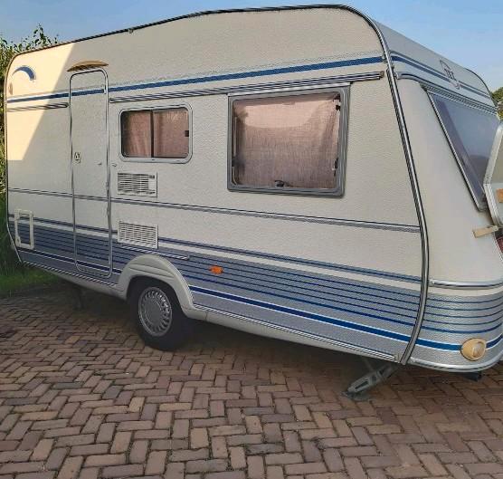 Complete caravan tec 390k1 travel king incl veel artikelen, Caravans en Kamperen, Caravans, Particulier, tot en met 3, 750 - 1000 kg