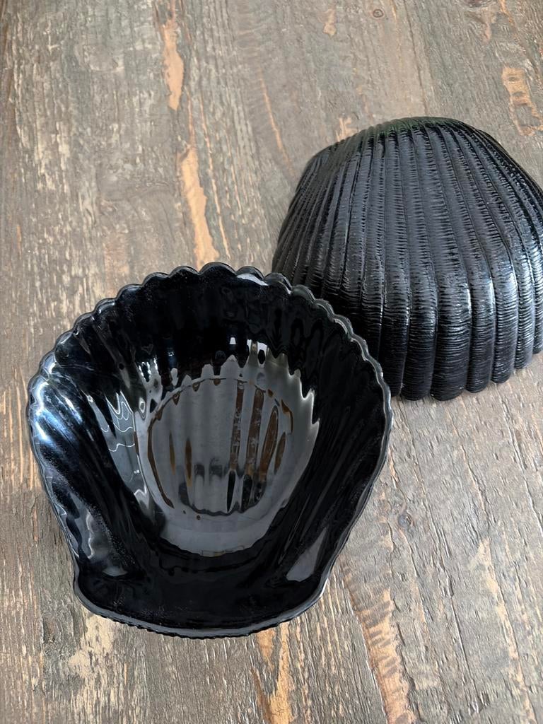 Retro Arcoroc schelp schaaltjes 2 st. - Zwart glas, Ophalen of Verzenden