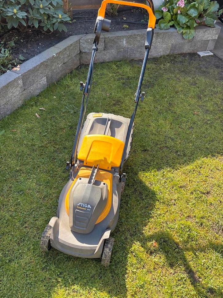 Stiga Collector 35e grasmaaier, Tuin en Terras, Grasmaaiers, Gebruikt, Elektrische grasmaaier, 30 t/m 39 cm, Cirkelmaaier, Opvangbak