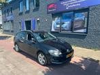 Volkswagen Golf Variant 1.6 TDI Highline panodak leder navi, Voorwielaandrijving, Gebruikt, 4 cilinders, Zwart