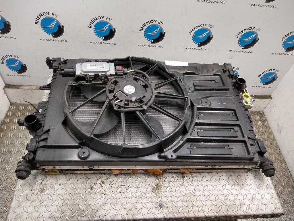 VOLVO V40 T2 1.6  KOELERPAKKET 2014, Ophalen of Verzenden, Gebruikt, Stiba lid