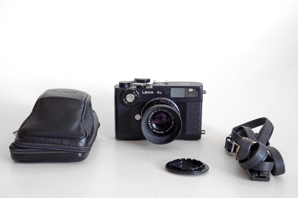 35mm filmcamera Leica CL, Summicron 40mm f/2.0 lens, Ophalen of Verzenden, Compact, Leica