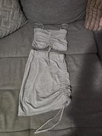 Grijze tweedelige set met top en rok, Kleding | Dames, Ophalen of Verzenden, Zo goed als nieuw, Grijs, Zonder mouw