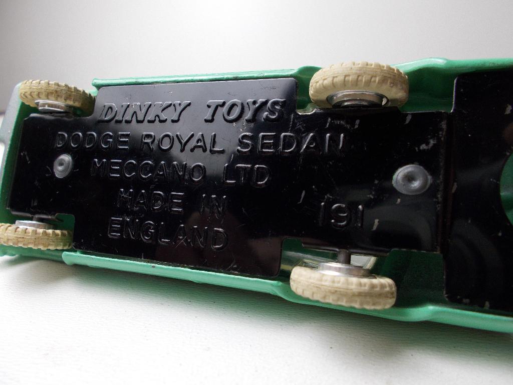 1960 Dinky Toys 191 DODGE ROYAL SEDAN I.z.g.st! (-A-), Ophalen of Verzenden, Zo goed als nieuw, Auto, Dinky Toys