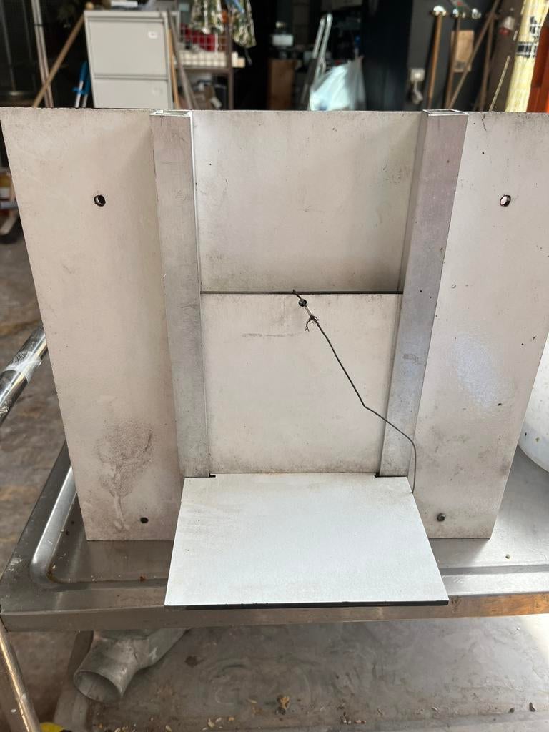 Invliegluik volière, Ophalen of Verzenden, Zo goed als nieuw, Kooi-accessoires