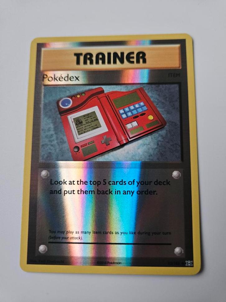Pokedex - Evolutions, Hobby en Vrije tijd, Verzamelkaartspellen | Pokémon, Zo goed als nieuw, Losse kaart, Foil, Verzenden