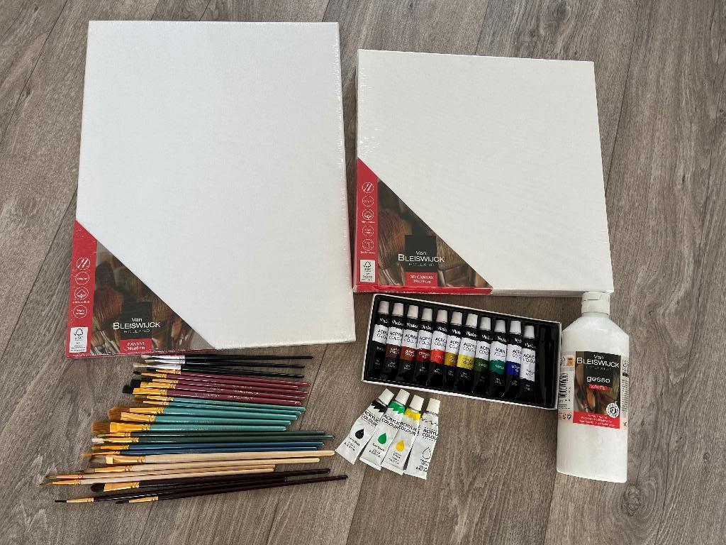 2x canvas with acrylic paint and paintbrushes, Ophalen, Zo goed als nieuw, Knutselwerk