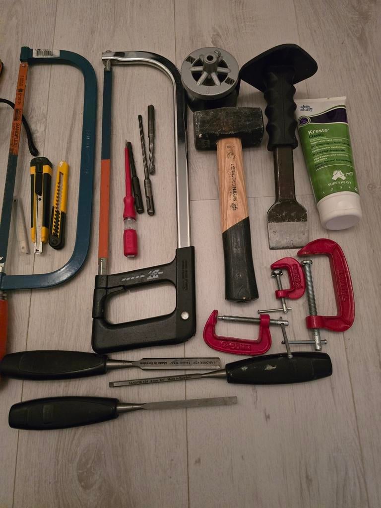 AFHALEN Gereedschap, bevestiging,elektra etc, Ophalen, Gebruikt