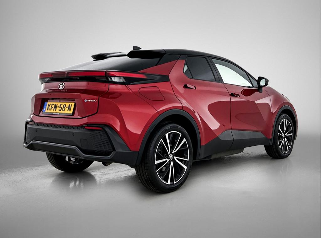 Toyota C-HR 2.0 Plug-in Hybrid 220 Executive Bi-Tone | Winte, Auto's, Toyota, 12 maanden, Euro 6, 4 cilinders, Leder en Stof