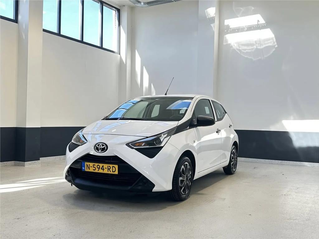 Toyota Aygo 1.0 VVT-i x-fun| NL| 1 Eig | Airco| € 8.449,00, Stof, Gebruikt, 4 stoelen, Wit