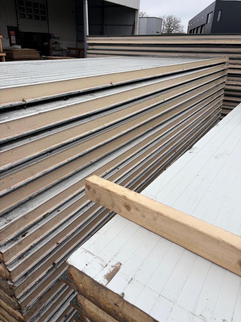 Sandwichpanelen - geïsoleerde panelen - wandplaten ( 204 ), Ophalen, Gebruikt, Nb, Nb