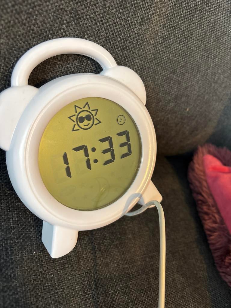 Alecto BC-100 Digitale Wekker/Slaaptrainer, Ophalen of Verzenden, Zo goed als nieuw, Digitaal