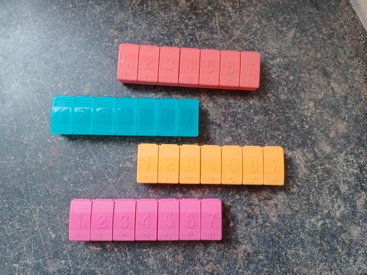 Tupperware pillendoosjes, voor een week, nieuw, Huis en Inrichting, Keuken | Tupperware, Nieuw, Overige typen, Ophalen of Verzenden