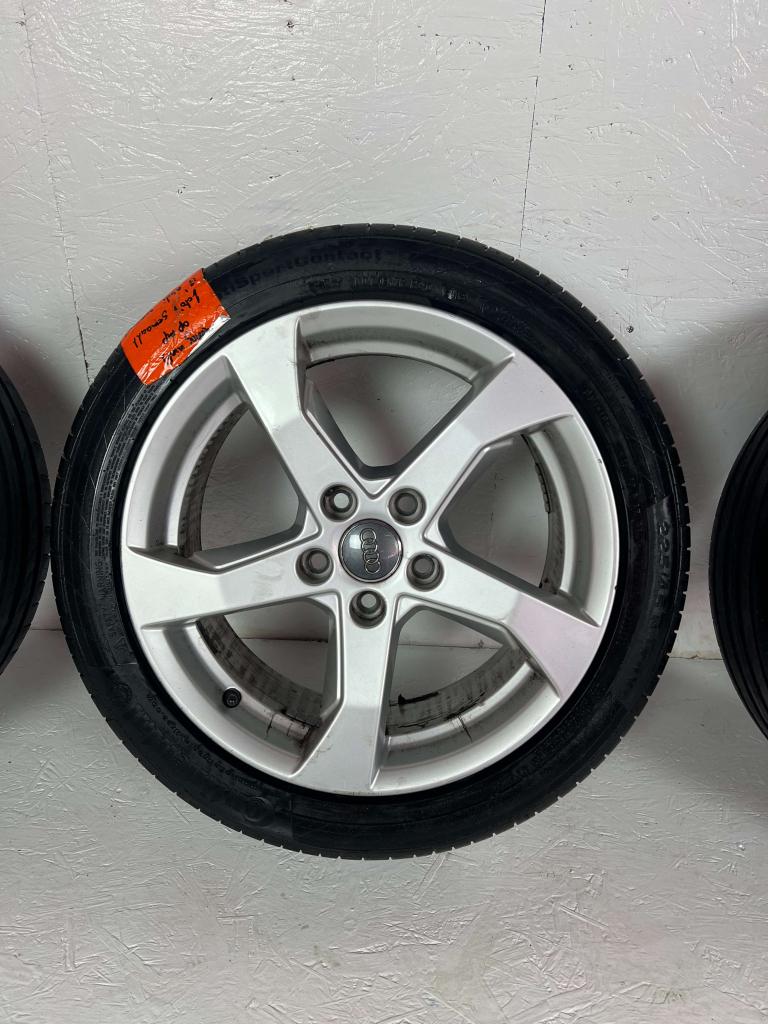 Originele Audi A3 S3 RS3 Q2 TT velgen 17" 5x112 zomer set, Niet ingevuld, Gebruikt, Banden en Velgen, Niet ingevuld