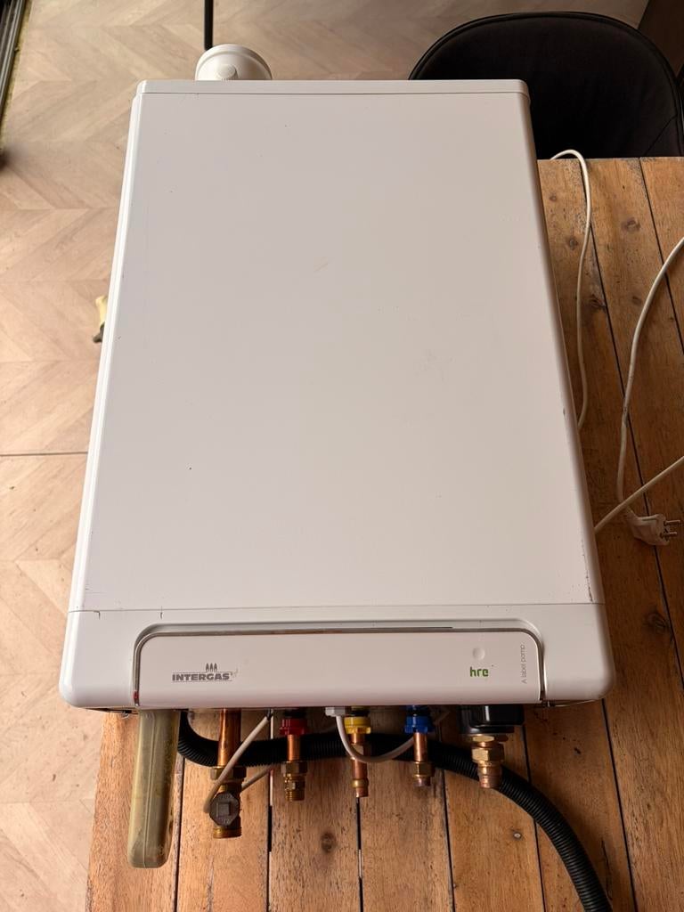 Interg as HRE 28/24 (2018) + boiler – complete CV set, Ophalen, 30 tot 80 cm, Cv-ketel of Combi-ketel, Minder dan 60 cm