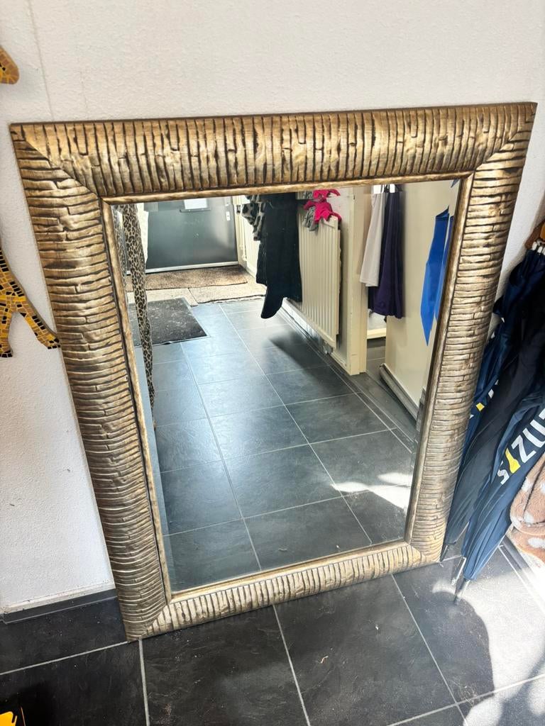 Gouden zware spiegel 112 x 81 cm, Ophalen, Zo goed als nieuw, Rechthoekig
