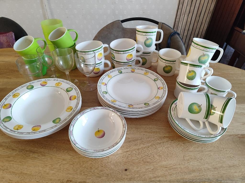 Camping appeltjesservies Mepal, Caravans en Kamperen, Ophalen, Gebruikt