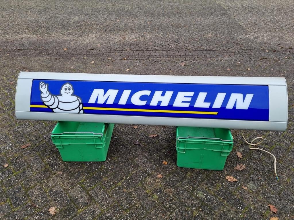 Reclame bord Michelin, Ophalen