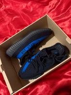 Yeezy 350 blue, Ophalen of Verzenden, Zo goed als nieuw, Blauw, Sneakers of Gympen