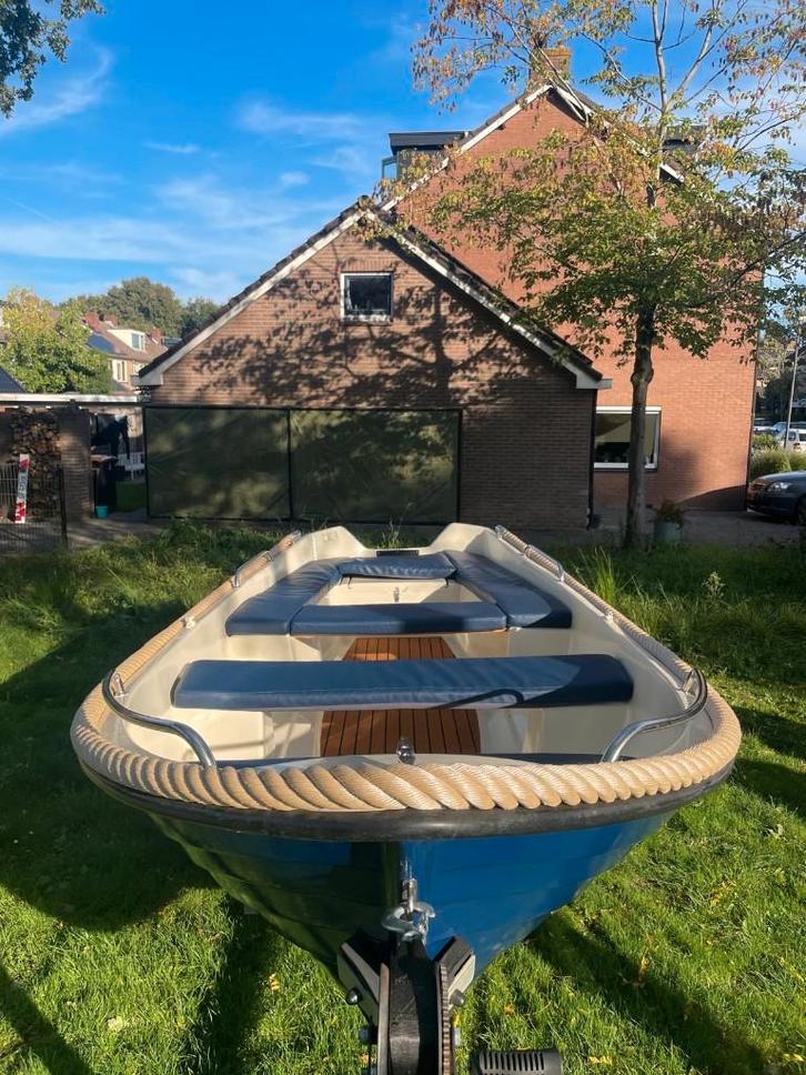 Sloepje, Watersport en Boten, Sloepen, Gebruikt, Tot 10 pk, 3 tot 6 meter, Buitenboordmotor, Benzine, Polyester, Ophalen