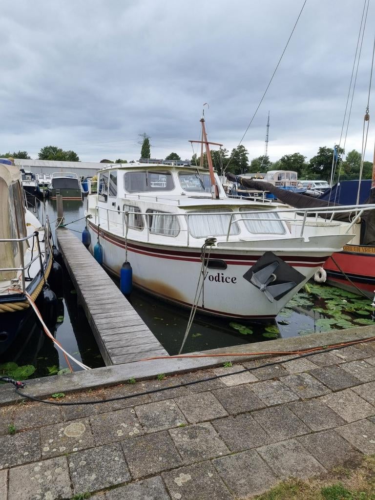 Motorboot (gereserveerd), Watersport en Boten, Ophalen, Gebruikt, Staal, Diesel