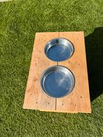 Houten honden voer- en drinkbak, Ophalen, Zo goed als nieuw