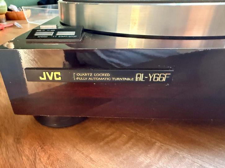 JVC QL-Y66F Direct Drive Platenspeler, Audio, Tv en Foto, Platenspelers, Zo goed als nieuw, Platenspeler, Overige merken, Pitch-regelaar
